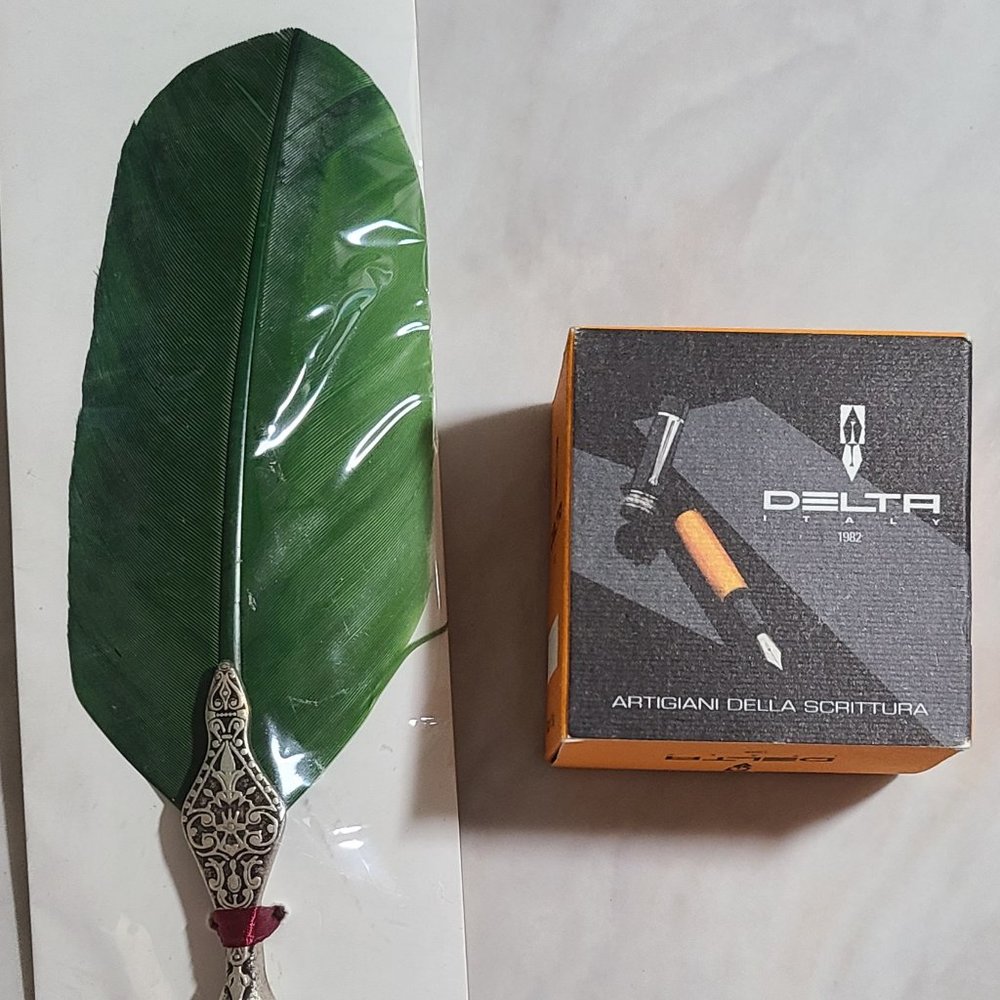 Italian Feather Ink Pen and Italian Ink - New Without Tags